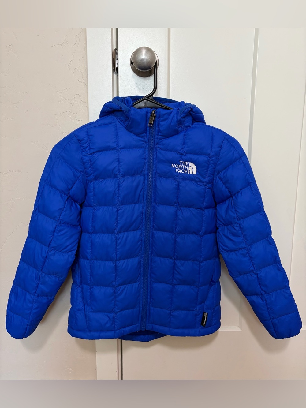 The North Face Boys’ ThermoBall Hooded Jacket Size S (7/8) TNF Blue